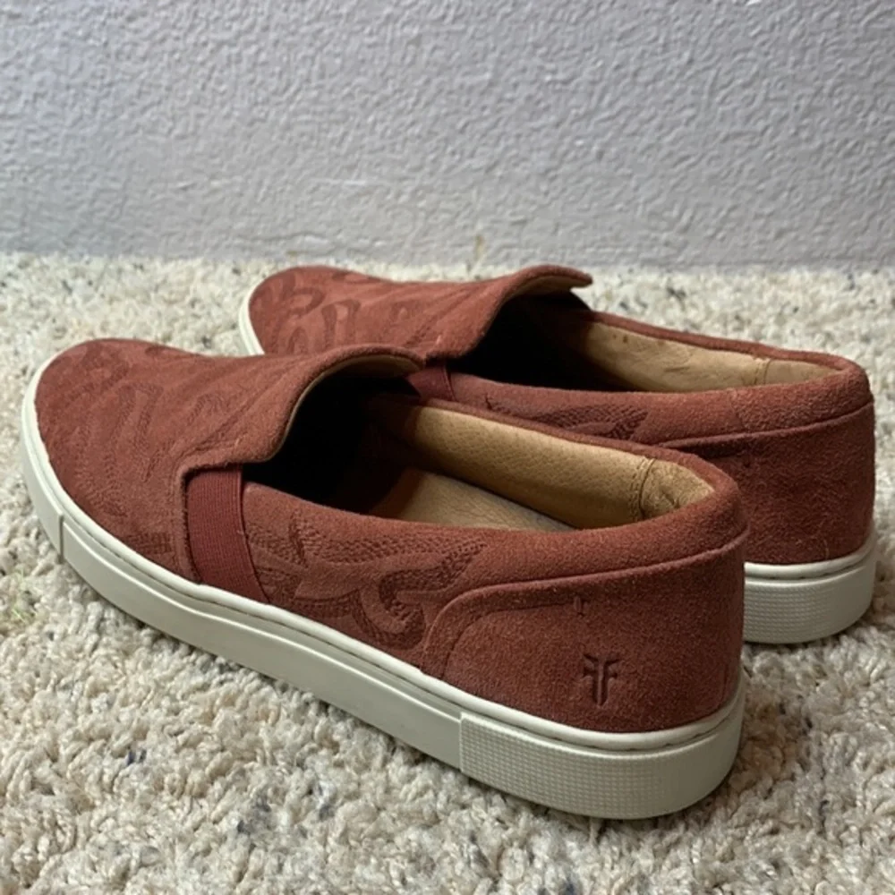 Frye Women's Ivy Primrose Slip on Sneaker sz 7.5